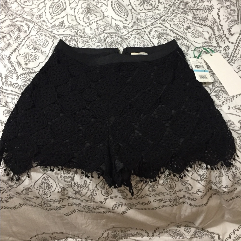 Black lace mimi chica shorts